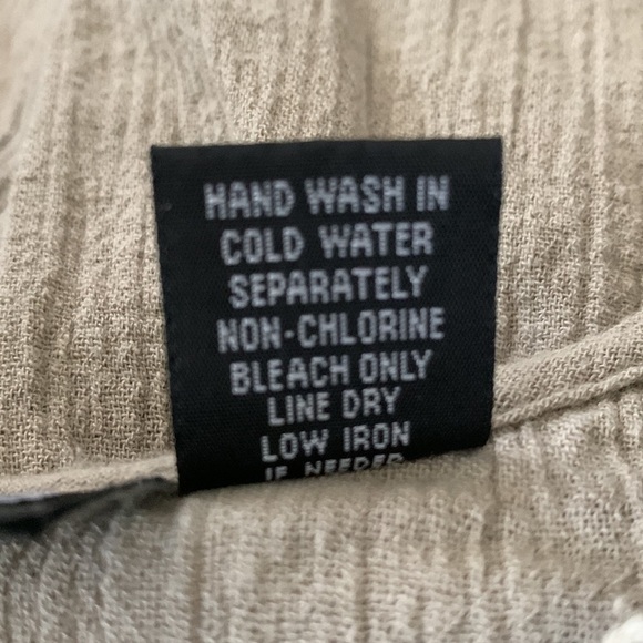 Citicraze Women’s layered tank top with crochet neck line Size XL good condition - Picture 4 of 4